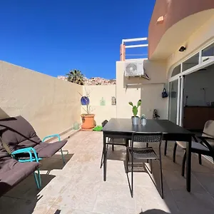 Apartamento La Bella Escondida Piscina Campo De Golf Solarium Y Parking En Centro Historico, Málaga